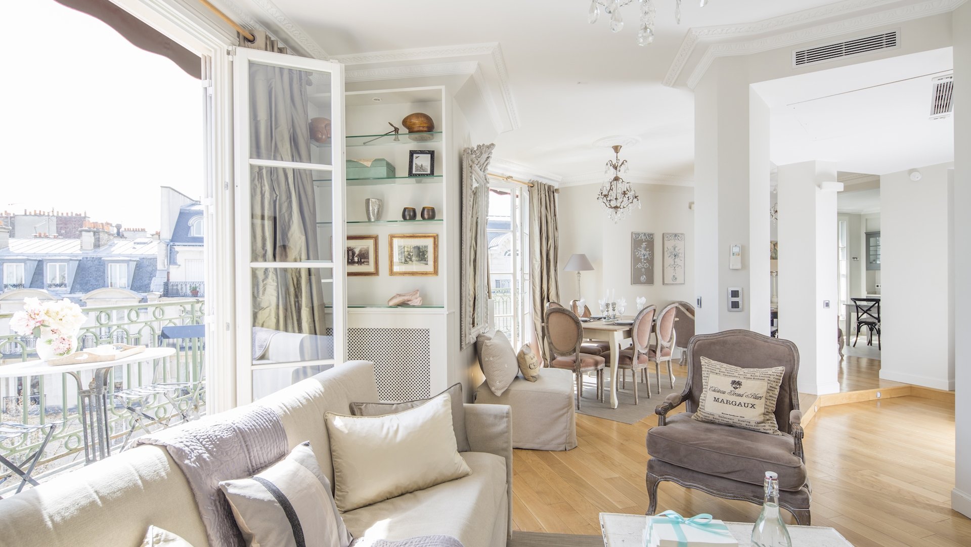 Apartment without deals air conditioning